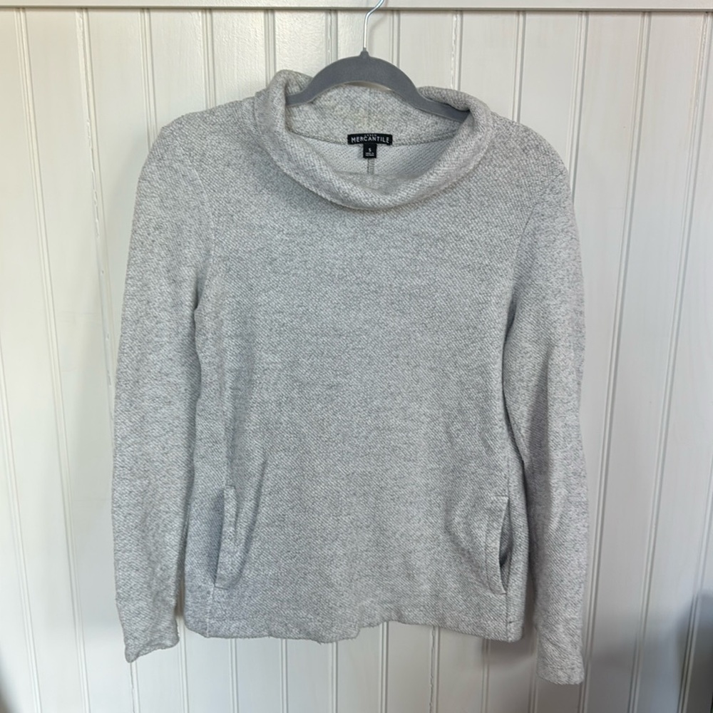 J crew factory knit top. Grey heather, cozy, size smalll
